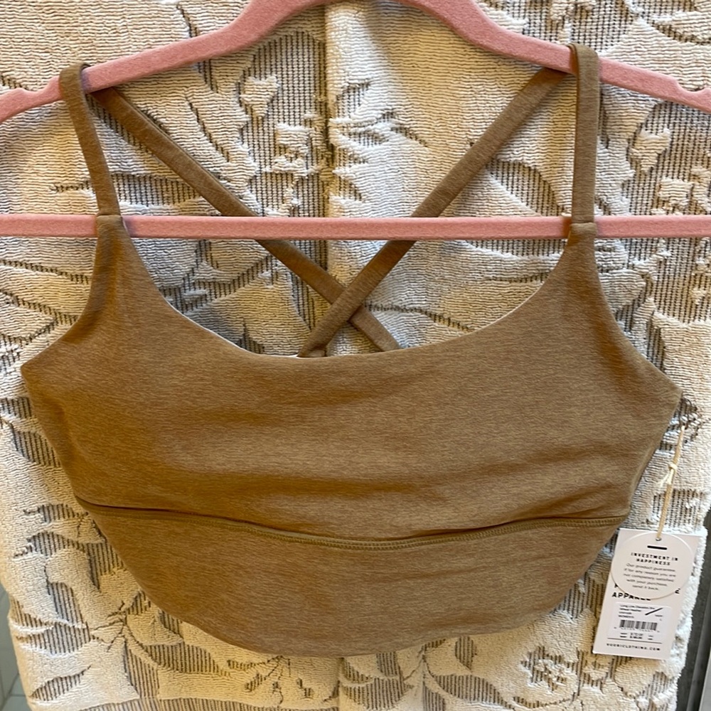 Vuori sports bra